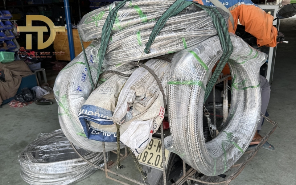 ỐNG INOX CHỊU NHIỆT 