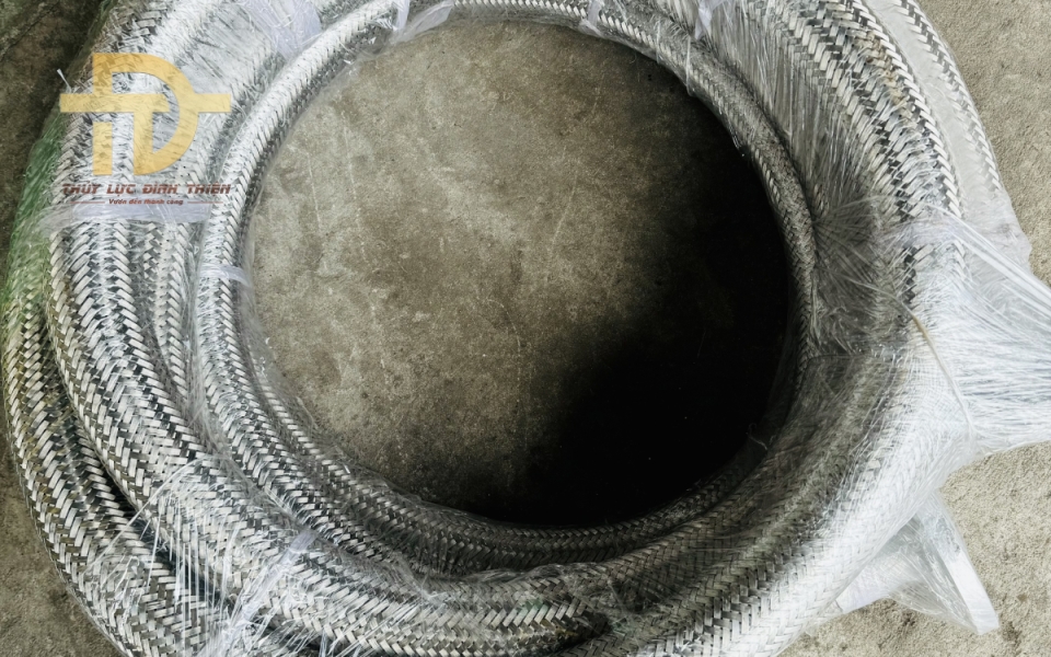Ống thủy lực cao áp 2in 4 lop