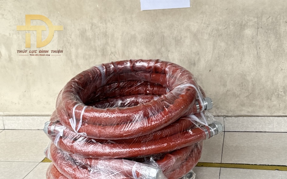 Ống inox bọc cách nhiệt chóng nóng 