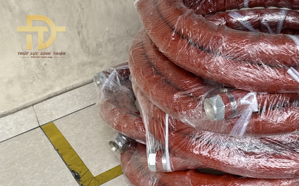 Ống inox bọc cách nhiệt chóng nóng 